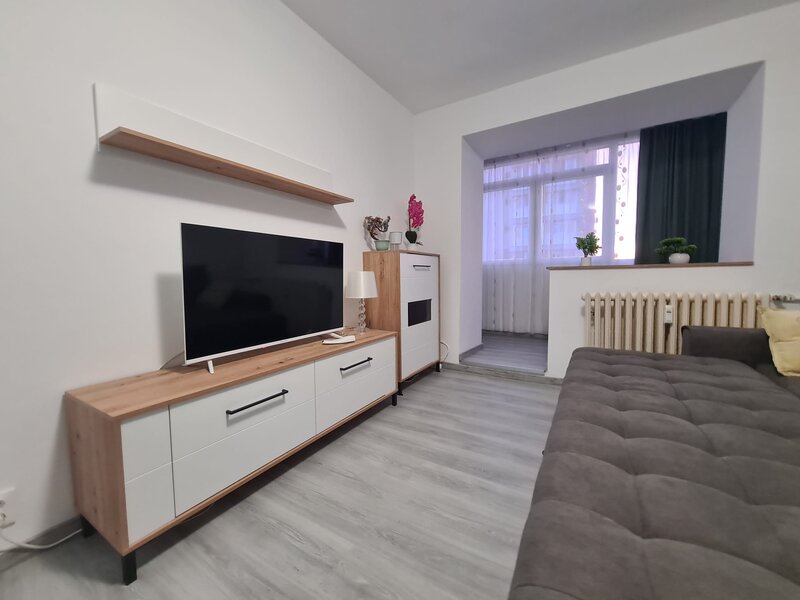 Pallady, garsoniera decomandata 4 min M 1 Decembrie DB1328